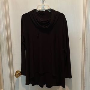 Black long sleeve tunic with open slit down back with under Meath cover up